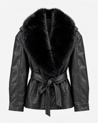 Veste ceinturée effet cuir avec col en fourrure